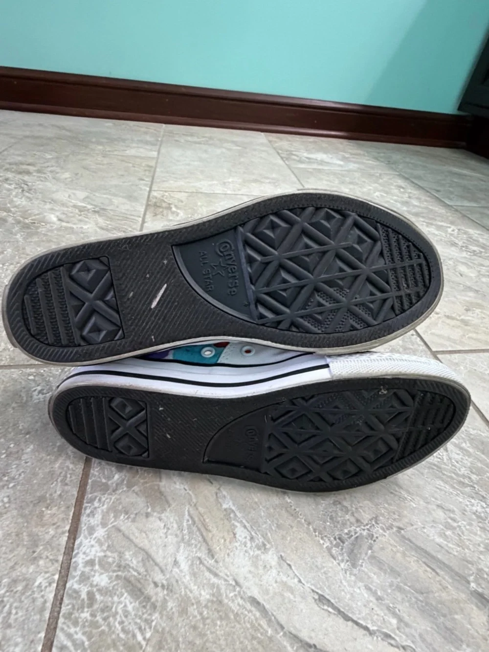 Converse low top